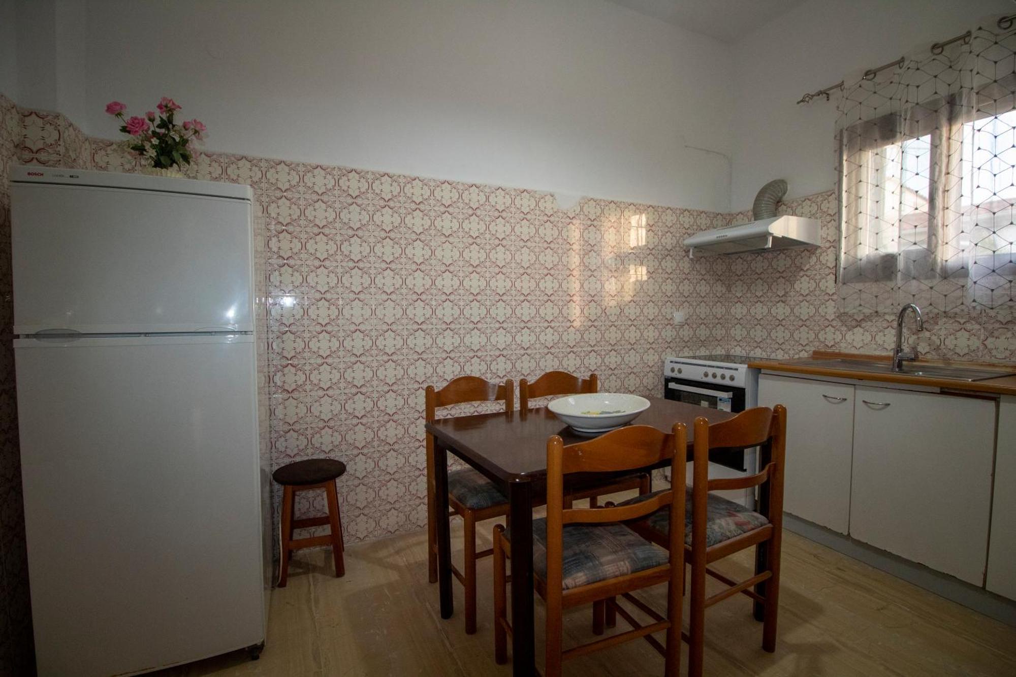 אצ'ארבי Harry'S Bar & Apartments 1 מראה חיצוני תמונה