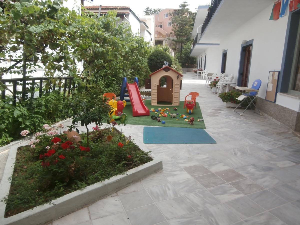 אצ'ארבי Harry'S Bar & Apartments 1 מראה חיצוני תמונה