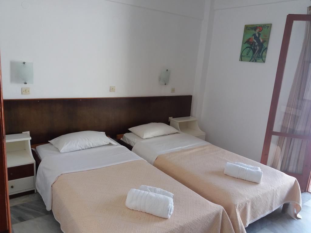 אצ'ארבי Harry'S Bar & Apartments 1 מראה חיצוני תמונה